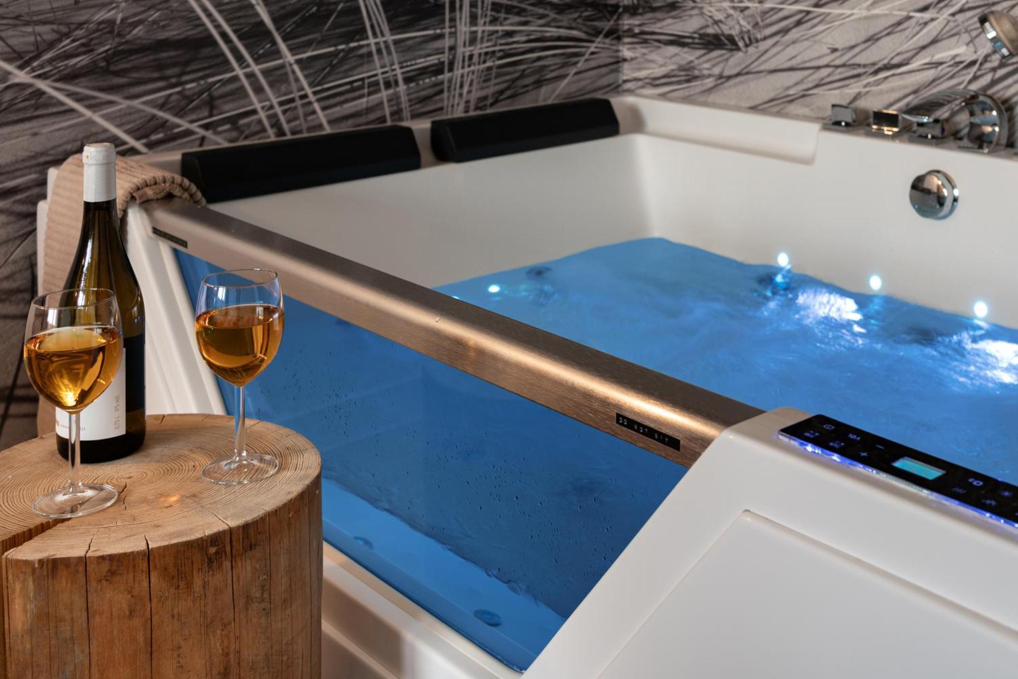 Apartament Z Jacuzzi & Sauna Chillout Kolobrzeg Exterior photo